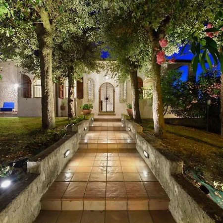642-Esclusiva Villa Con Giardino A Marcelli In Posizione Panoramica Con Vista Mare Villa