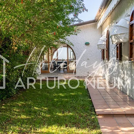 Villa 642-Esclusiva Villa Con Giardino A Marcelli In Posizione Panoramica Con Vista Mare